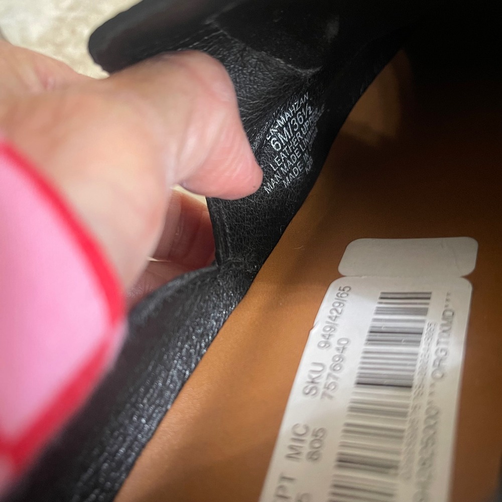 Lucky Brand Mahzan Black Leather Pointed Toe NWOT Loafer Booties Womens 6M - Picture 7 of 7